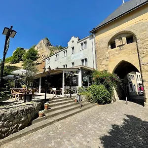 https://petit-de-la-ruine.eindhoven-hotels.net