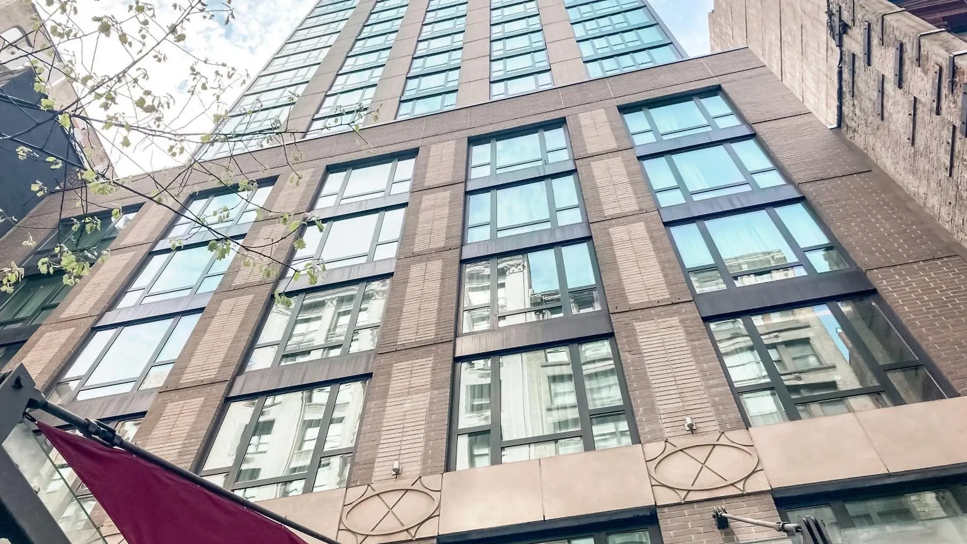 Executive Hotel Le Soleil New York