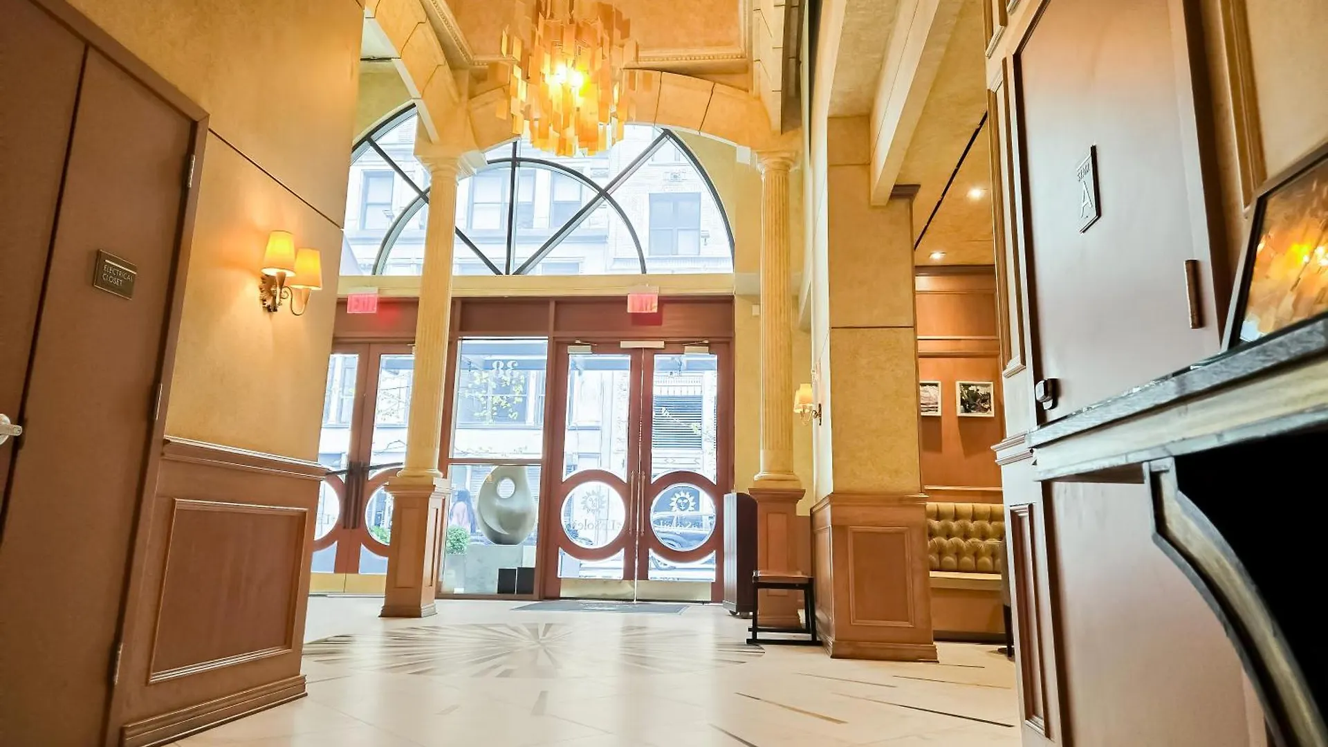Executive Hotel Le Soleil New York