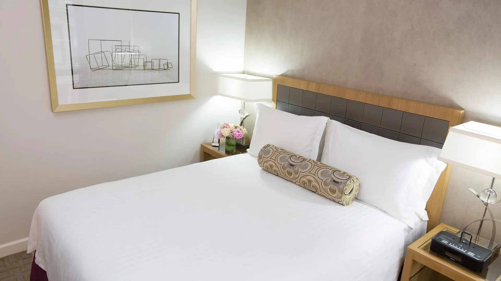 Executive Hotel Le Soleil New York