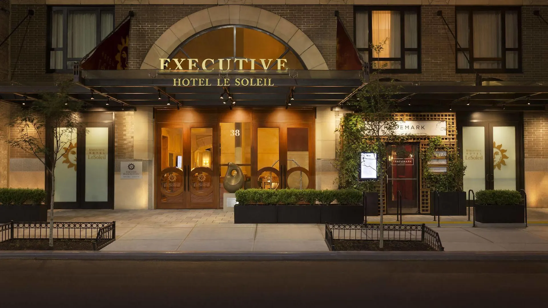Executive Hotel Le Soleil New York