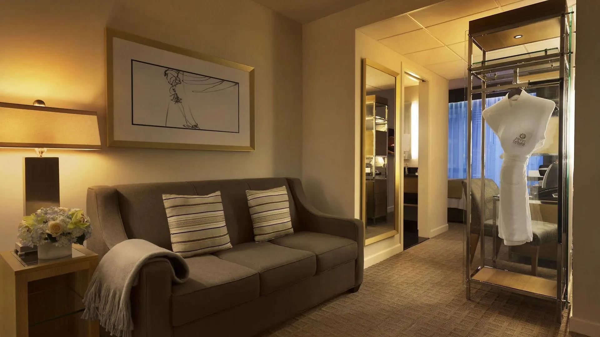 Executive Hotel Le Soleil New York 4*,