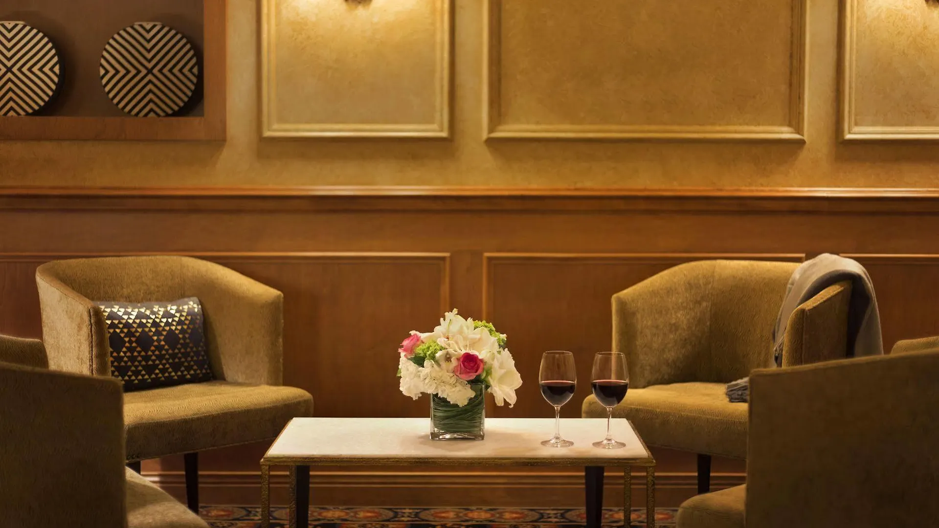 Executive Hotel Le Soleil New York